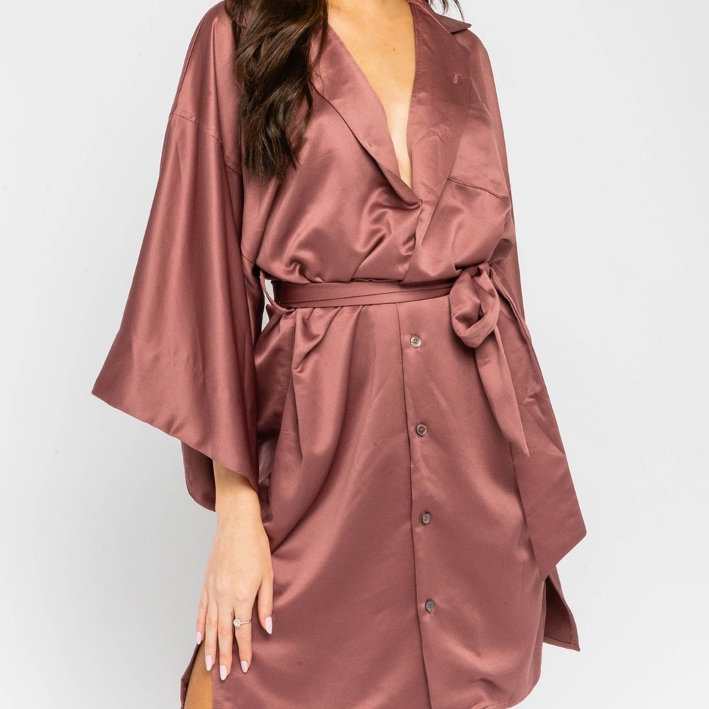 NWT The King Kouture Kimono Sleeve Satin Plum Pink Shirt Dress Medium - Picture 2 of 7